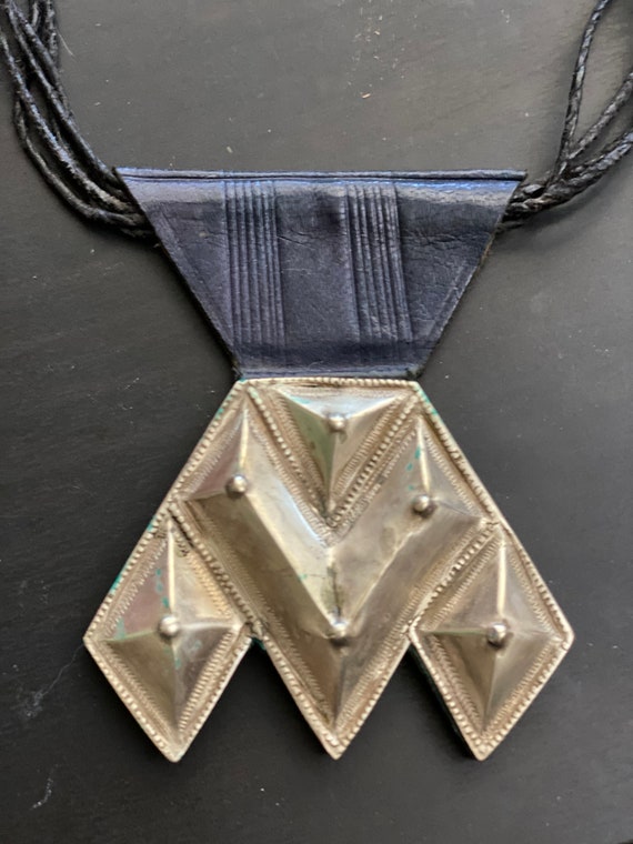 LARGE Vintage Tuareg Amulet Khomeissa Silver on Leather Necklace 