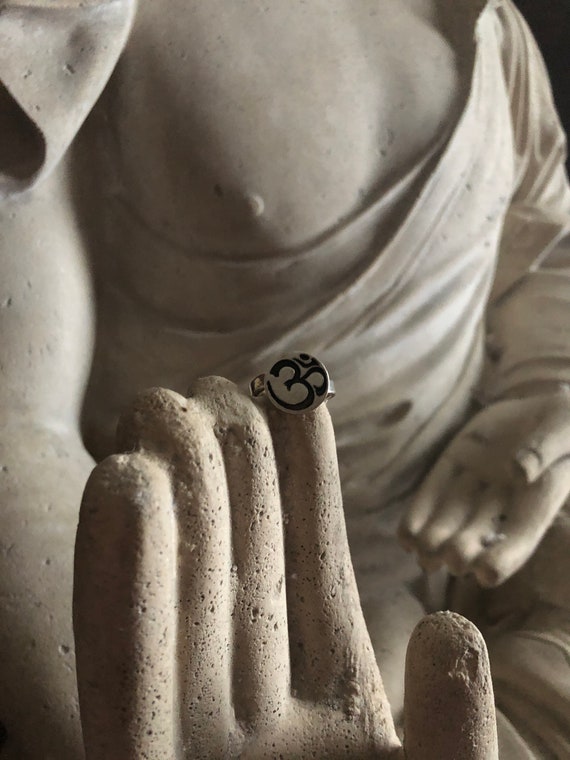 OM/AUM  .925   Handmade Solid Silver Ring size 5 … - image 5