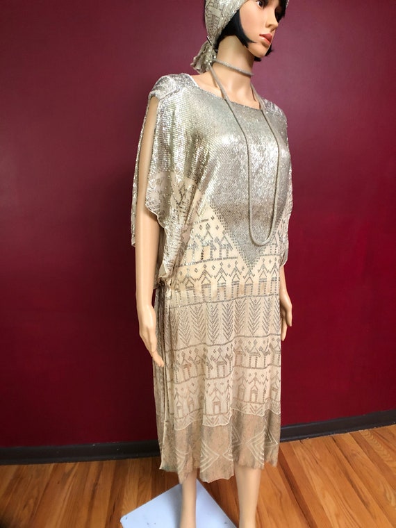 loose fitting flapper dress Printed green cotton 1920s dress with a sailor collar main image 0