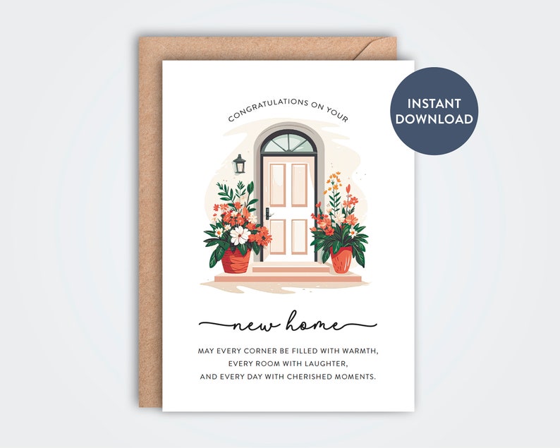Puede incluir: Una tarjeta de felicitaci&oacute;n para una nueva casa con una puerta blanca, plantas en macetas con flores rojas y blancas, y el texto "Felicidades por tu nueva casa. Que cada rinc&oacute;n est&eacute; lleno de calidez, cada habitaci&oacute;n de risas y cada d&iacute;a de momentos preciados."