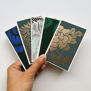 Mini cartes de correspondance sombres classiques dans des tons bleus et verts - lot de 5 cartes de correspondance uniquement.