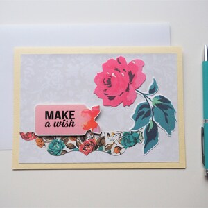 Faire une carte d’anniversaire Wish sur la crème avec une seule rose - cadeau fait à la main pour son