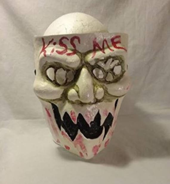 Kiss me mask Inspired by the movie Purge. For halloween party mask. Kiss me mask Inspired by the movie Purge. For halloween party mask.