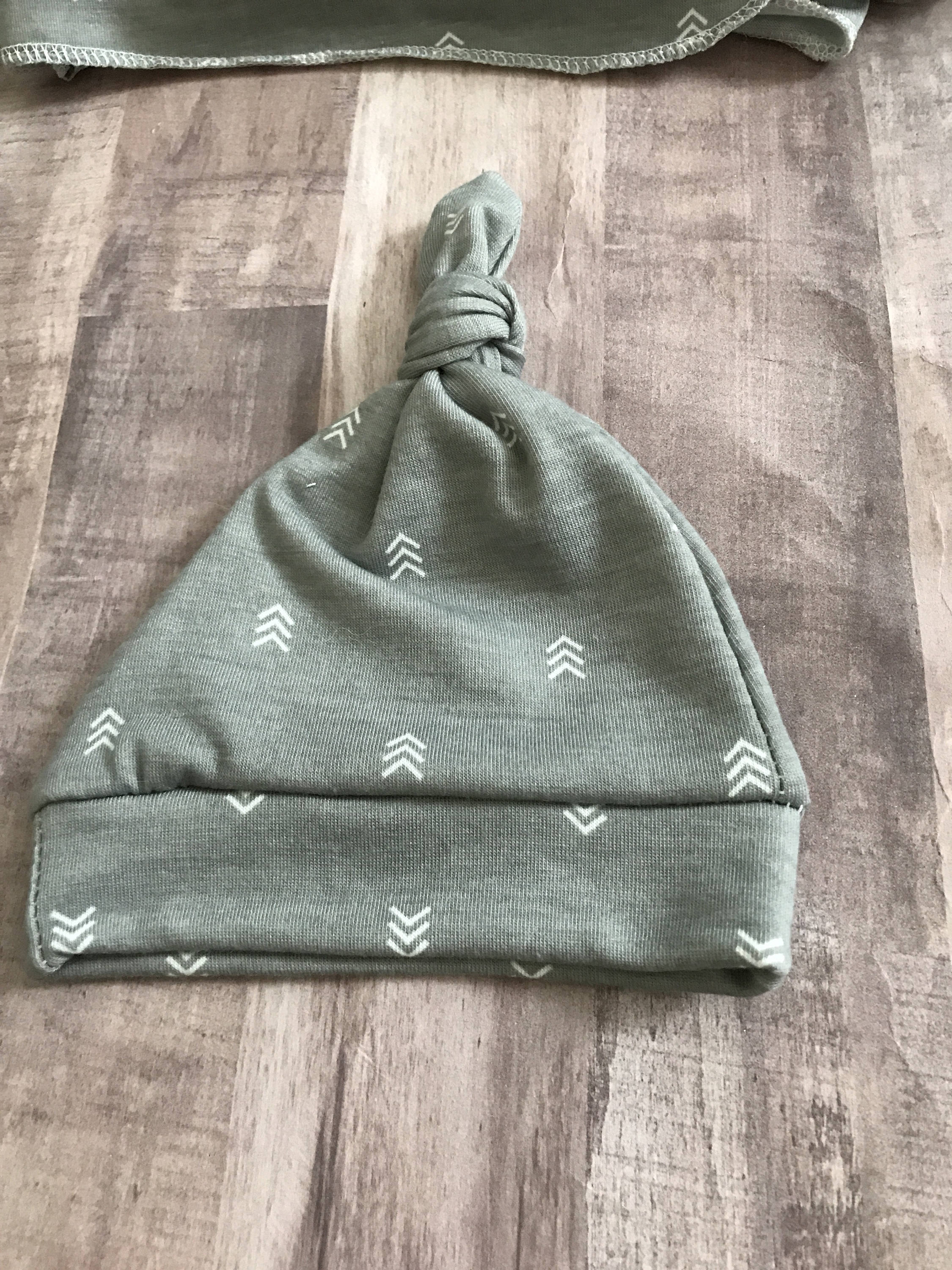 Gray Arrow Swaddle & Hat Set