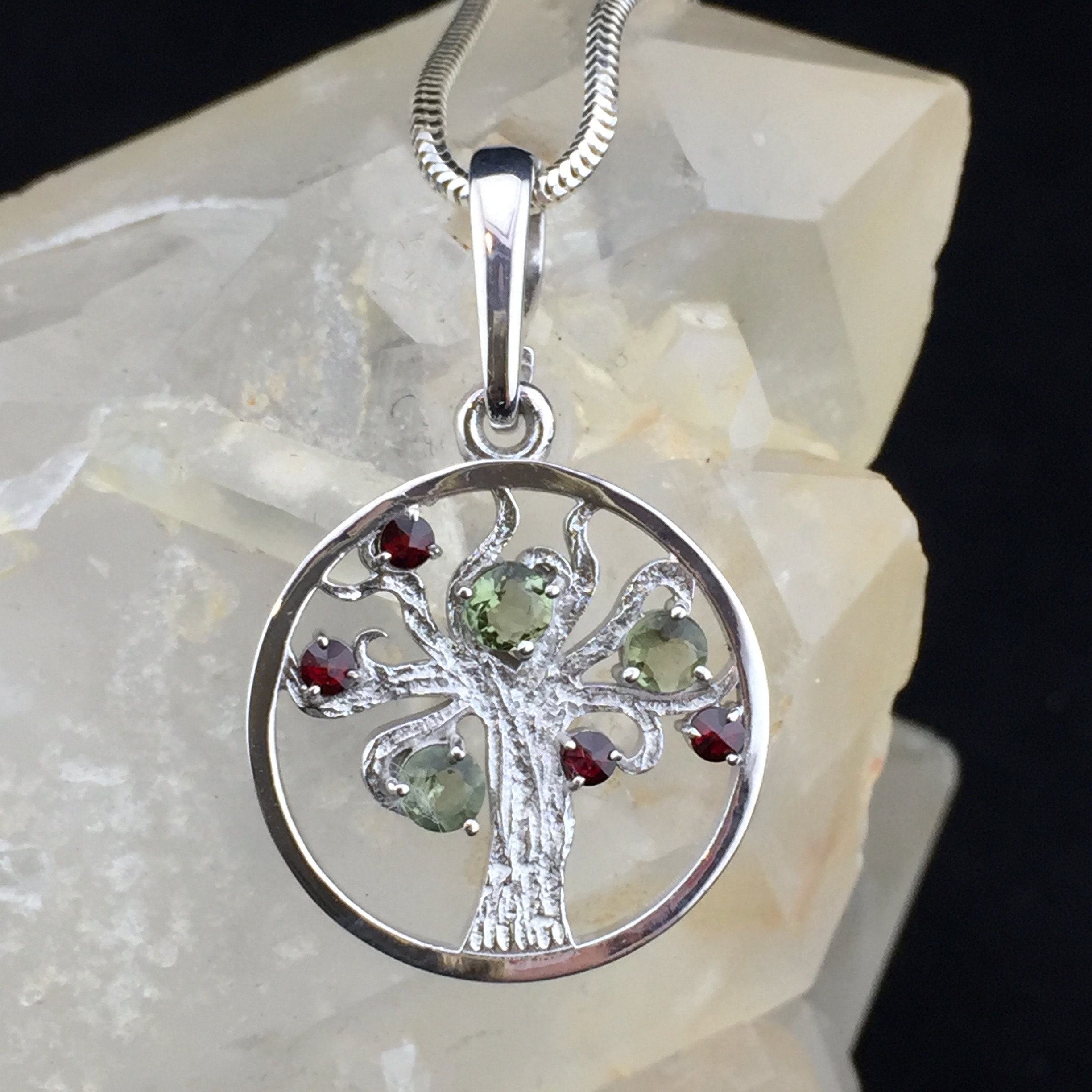 Sterling Silver 20MM Grooved and Polished Tree Round Locket Charm Pendant