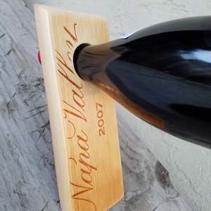 Napa Valley Wine Bottle Holder: Floating Wood Balancing Act