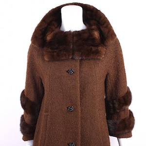 1960&#39;s Lilli Ann Brown Nubby Wool Boucle Coat with Fur Mink Collar and Fur Chevron Cuffs  S/M