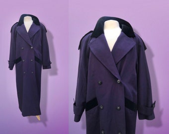 Abrigo vintage extragrande de terciopelo morado oscuro estilo "The Row" de Bill Blass