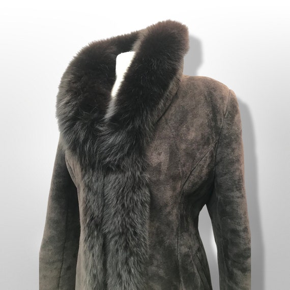 Luxury Suede and Fox Fur Scalloped Hem Luxury War… - image 8