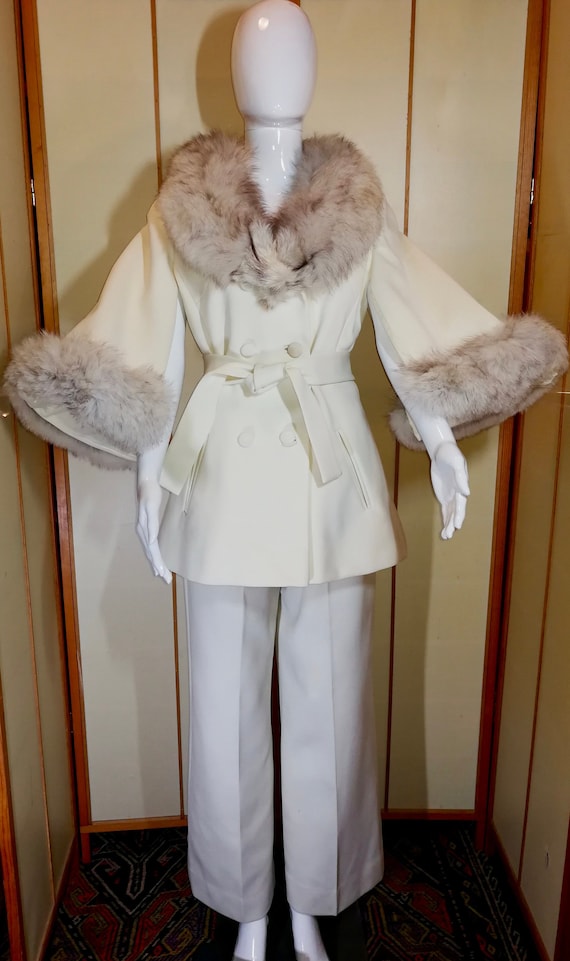 60 Mod White Lilli Ann Pant Suit Set Cape Sleeve S