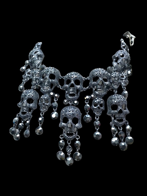 Skull Necklace Goth Halloween Spooky Morbidus Day of the Dead Curio View 5