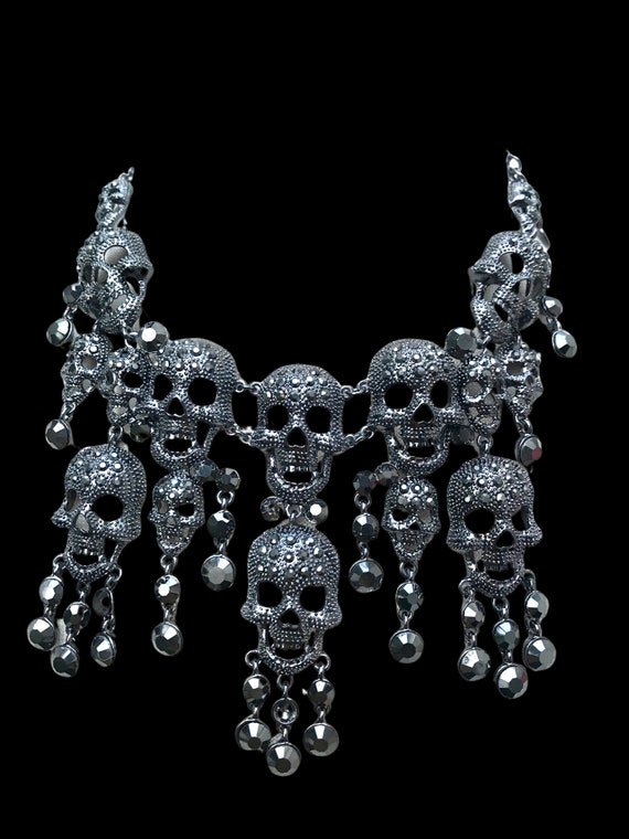 Skull Necklace Goth Halloween Spooky Morbidus Day 
