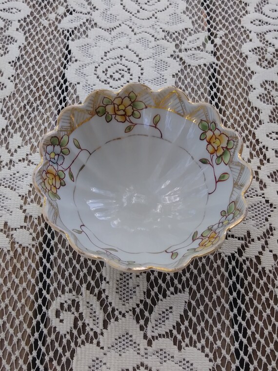 Vintage Made In Japan Rice Bowl Japanese Footed Bowl Scalloped