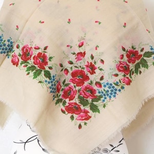 Wollschal mit Mohnblumen, Vintage Blumenschal, Ukrainischer Retro-Stoff, Boho Accessoire, Ethno folkloristischer Schal, Bandana