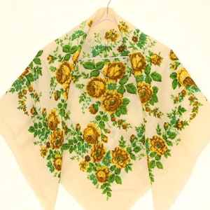 Old wool scarf, Vintage shawl with floral, Ukrainian wedding, Beautiful boho shawl, Fashion scarf, Tablecloth