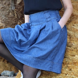 90s denim skirt with pockets, Hippie jeans skirt, Vintage womens pleated skirt, High Waisted, Size M