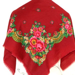 Red wool shawl, Vintage floral scarf, Ukrainian traditional, Foulard Russe, Folk ethnic scarf
