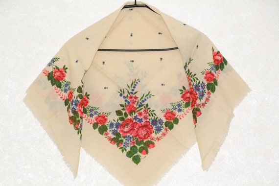 Floral wool shawl, Vintage white scarf, Ukrainian… - image 1