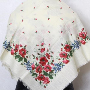 Vintage shawl with poppies, Old russian shawl, White flowers scarf