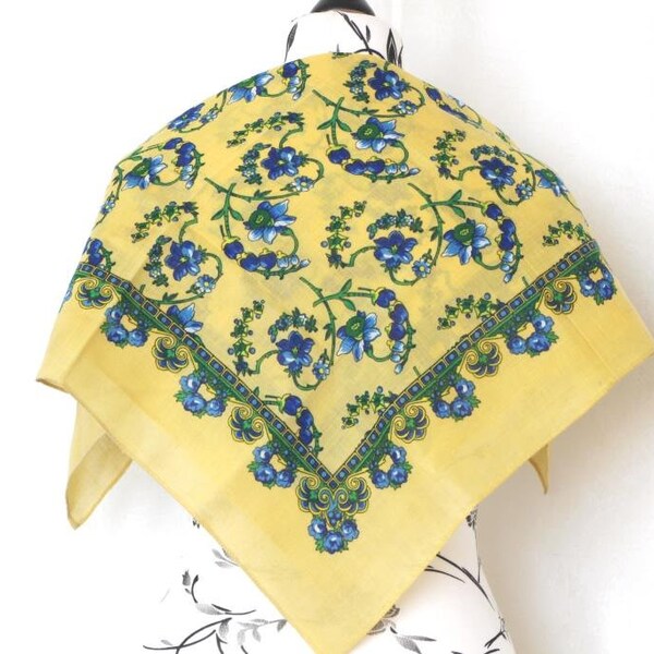 Châle Carré Vintage Ukrainien / URSS En Laine Avec Pompons - Motif Floral Multicolore