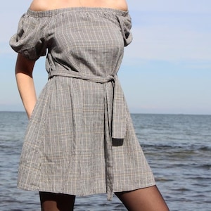 90s Plaid dress, Vintage ruffle sleeve dress with belt, Peasant style