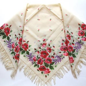 Vintage wool shawl with fringes, White floral scarf, Boho wedding bridal shawl, Festival piano scarf