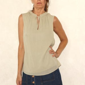 90s Olive sleeveless blouse, tie front top, Vintage Loose blouse with lining, Size M