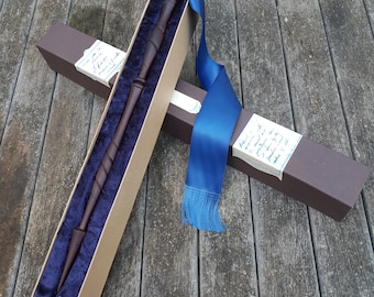 Liquorice Twist, Lancer Wand: 15&quot; Katalox, Bark of Spriggan core in Brown, leather textured box