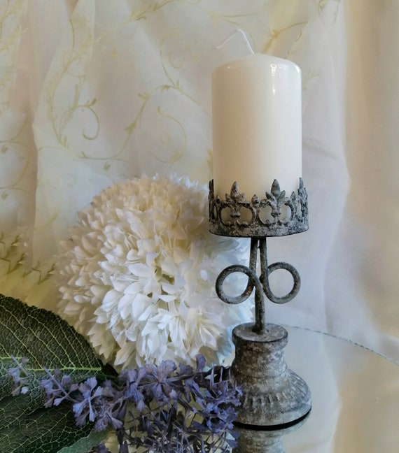Vintage Kerzenhalter aus Metall, durchbrochener alter Kerzenhalter, Kerzenhalter aus gestanztem Blech, Zylinderkerzenhalter, Retro Innendekoration
