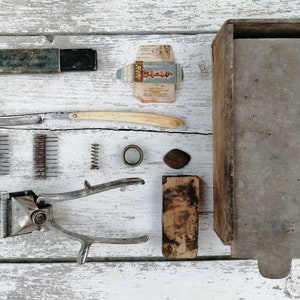 Antique Barber Set, Robert Klaas Razor,Solingen Hair Clippers, Combination Razor Whetstone, Barbers tools