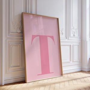 Impresión de la letra T, impresión inicial, decoración de pared con la letra T, impresión de monograma, arte de pared rosa ruborizado, arte de pared para guardería, póster del alfabeto, letrero con el nombre del bebé