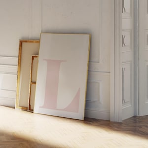 Arte de pared rosa, póster con la letra L, decoración para habitación preppy, impresión inicial L, decoración linda para chicas, decoración rosa imprimible, decoración para dormitorio universitario
