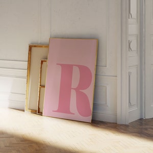 Impresión de la letra R, impresión inicial, decoración de pared con la letra R, arte de pared rosa ruborizado, arte de pared para guardería, letrero con nombre de bebé, póster del alfabeto, impresión con monograma