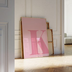 Cartaz da letra K, decoração de quarto elegante, arte de parede com inicial K, decoração de apartamento fofa, decoração de dormitório universitário, arte rosa blush, decoração de banheiro, menina adolescente