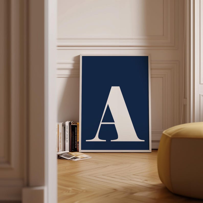 Buchstabe A Poster, Jungendruck, Studentenwohnheim Kunst, druckbare Initiale, Buchstaben für Kinderzimmer, trendiges Studentenwohnheim, adrette Wandkunst, A-Initiale, Marine Bild 3