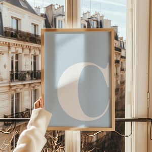 Letter C poster lichtblauwe muurkunst, alfabet letter kunst, letter C print, letters voor kinderkamer, naam eerste print, grote letters voor muur afbeelding 4