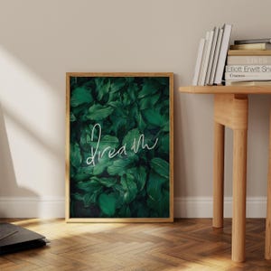 Droomwoordkunst - kunstwerk groene bladeren - yogaposter - jungledecor - poster dromer - botanische kunstwerken - donkergroene kunst - poster met één woord afbeelding 5
