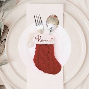 Apparecchiatura per la tavola di Natale Apparecchiatura personalizzata per la tavola con calza della Befana Decorazione per la tavola di Natale Etichetta con il nome Natale Idee per la tavola di Natale