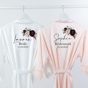 Vestaglia da sposa personalizzata in pizzo satinato: vestaglia da damigella d&#39;onore