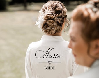 Robe de mariée en satin personnalisée : kimono de mariage soyeux bordeaux