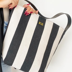 Monogramm Handtasche Vegan Leder Weihnachtsgeschenk für Frau Einkaufstasche mit Initialen Personalisierte Geldbörse große Übergröße Geldbeutel mit Initialen