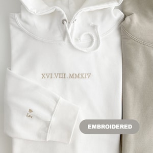 Sweat à capuche pour couple brodé personnalisé, sweat à capuche avec chiffres romains, date d'anniversaire, date de mariage, sweat-shirt pour couple assorti pour la Saint-Valentin