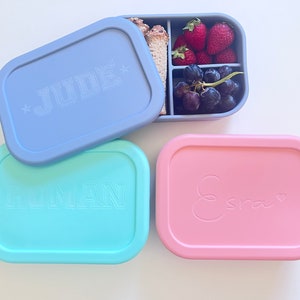 Bento Box Fiambrera para Niños, 1400ML Fiambrera Infantil Bento Box  Fiambrera Infantil con 3 Compartimentos y Cubiertos, Loncheras para Niños,  Se