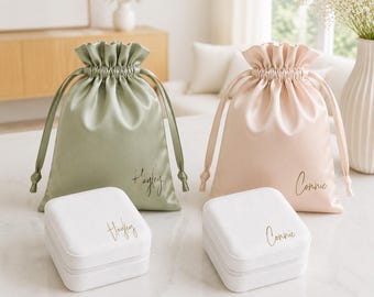 Personalized Travel Jewelry Box: Faux Leather Bridesmaid Gift