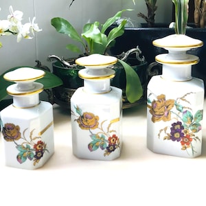 Antique Limoges Porcelain Vanity set decoration of Roses enhanced with Gold 1945s