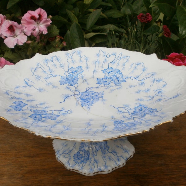 french Antique Compote in feldspar porcelain Creil and Montereau by leboeuf and millet XIX