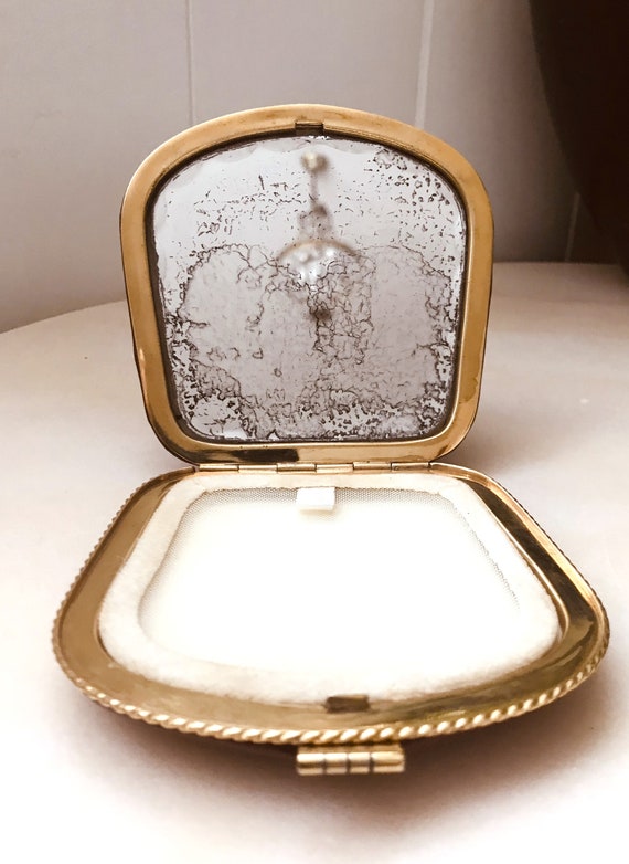 Vintage compact powder box in Brown Leather and b… - image 2