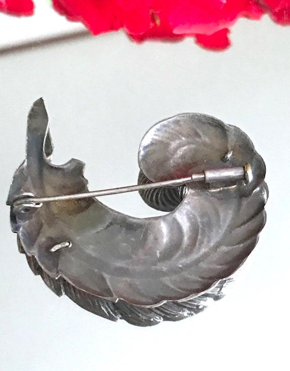 Vintage Art Deco Silver metal feather Brooch, dec… - image 5
