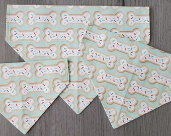 Christmas Dog Cookie Bone Dog Bandana No Tie Bandana Over the Collar Bandana Blue Slip On Green