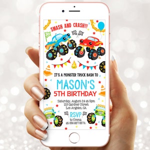 Puede incluir: Un teléfono inteligente muestra una colorida invitación para una fiesta de cumpleaños con temática de monster trucks. El diseño presenta monster trucks de dibujos animados, banderas y el texto "SMASH AND CRASH!!!" y "MASON'S 5TH BIRTHDAY". También se incluyen los detalles de RSVP.